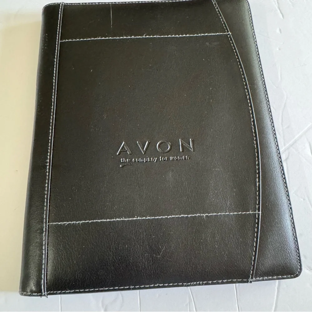 Avon Elegant Black Leather Organizer